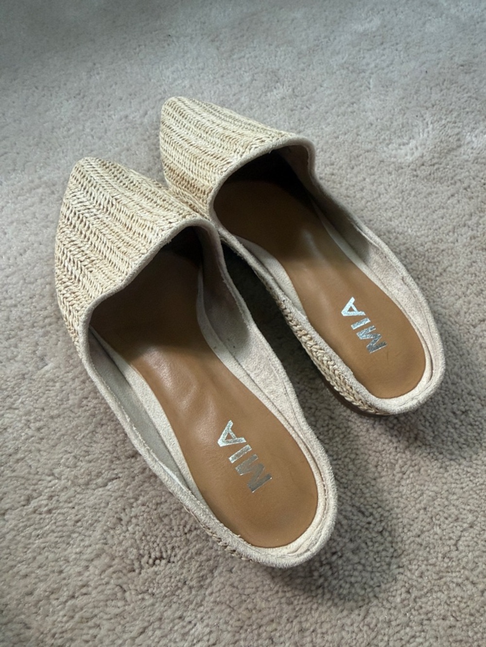MIA Natural Raffia Pointed Mules - Picture 3 of 10